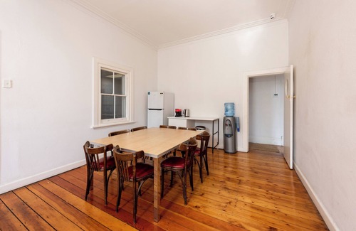Carlton North Apartment | Cozy Private Unit in Historic Fitzroy North Building