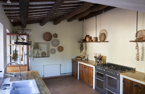 Cunit Villa | Private, up to 28 guests, pool, 3km beach, family, weddings, offsite meetings