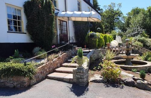Sidmouth Villa | Private Use-Mount Pleasant Hotel with Hot Tub & Great Space