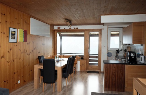 Oberterzen House | Relaxing Private Vacation Home with Pool & Lake View