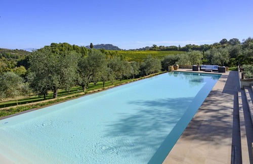 Montepulciano Villa | Relaxing Villa with Private Pool & Sauna Near Montepulciano