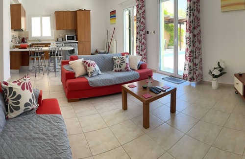 Zola Villa | Inviting 2-Bedroom Villa with Pool & Breathtaking Sea Views