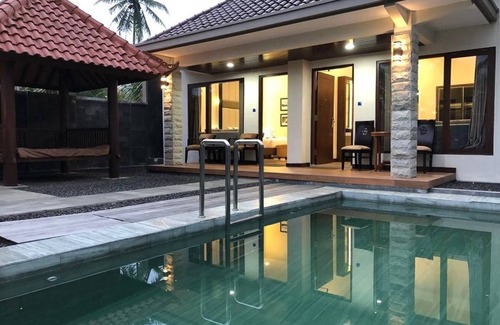 Banyuwangi House | Private Villa for 4 with Pool at Tamansari, Banyuwangi
