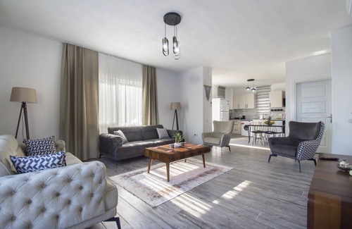 Uzumlu Villa | Private Villa for Four with Pool & Ocean View in İslamlar