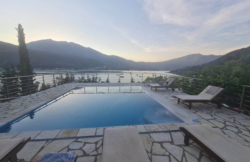 Geni Villa | Inviting Villa in Lefkada with Pool & Oceanfront Views