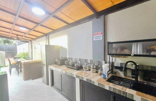 Rizal Province Villa | Private Villa in Rizal With Mountain View