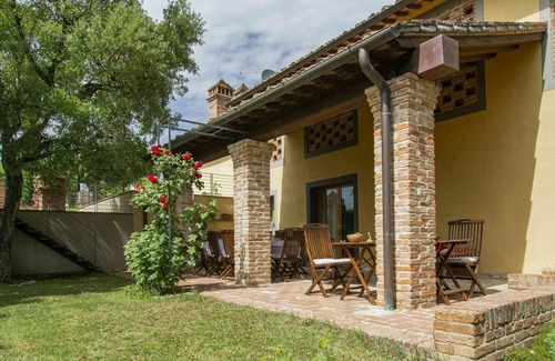Castelfiorentino Villa | Private Villa with WIFI, private pool, TV, terrace, panoramic view, parking, close to San Gimignano