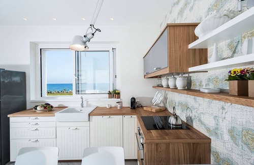 Marina di Modica Villa | Private Villa with Pool, Hot Tub & Panoramic Ocean View