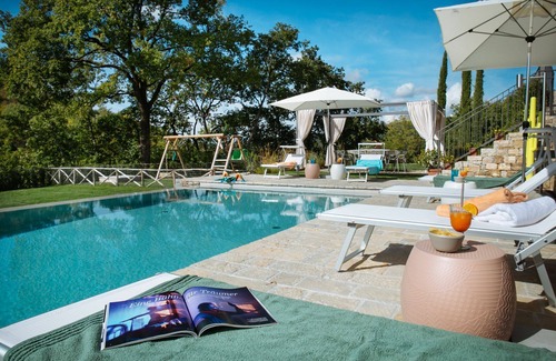 Radda in Chianti Villa | Exclusive Villa with Private Pool & Hot Tub near Greve In Chianti