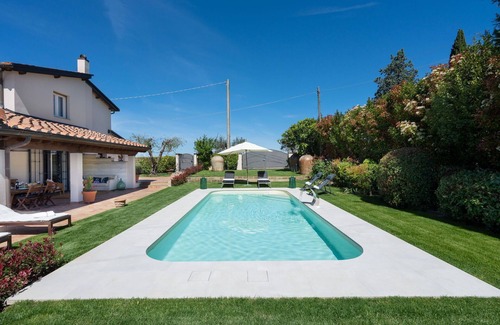 Gambassi Terme Villa | Delightful Villa Near San Gimignano with Private Pool & WIFI