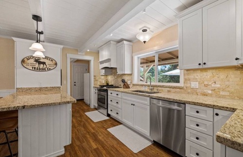 Twain Harte Villa | Spacious Private Villa with Pool & Spa - Perfect for Families