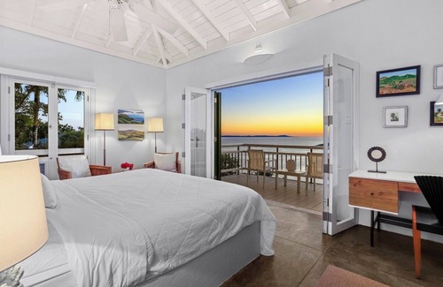 Culebra Pueblo Bed & Breakfast | Private villa with balcony overlooking the most spectacular sunsets in Culebra