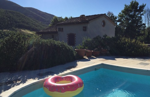 Umbertide Villa | Modern Villa with Private Pool Near Tuscany - Rated 10/10