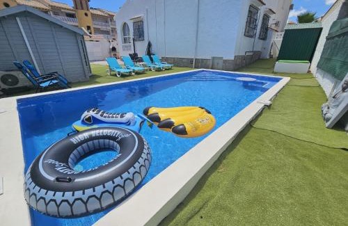 Lo Rufete Villa | Relaxing Private Villa with Pool, Jacuzzi & Garden Retreat