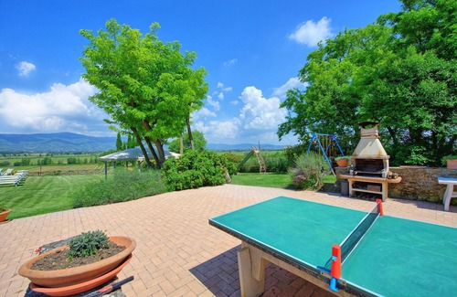Fratticciola Villa | Exclusive Villa with Pool, Hot Tub & Panoramic Views