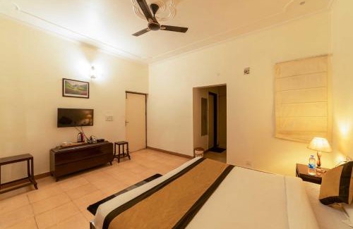 Bhimtal Villa | Scenic Private Villa with Serene Lake Views for Families