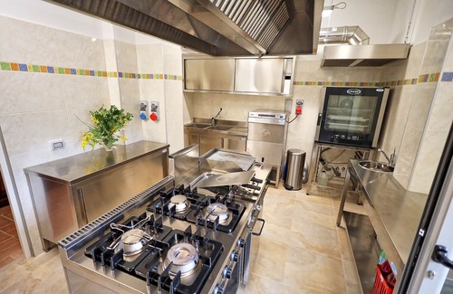 Bibbiena House | Private Villa with Pool in Panoramic Setting for 20 Guests