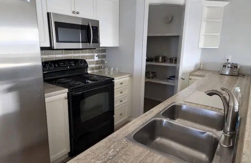 Cochrane Apartment | Private Suite on Farm with Mountain Views and Kitchen Access