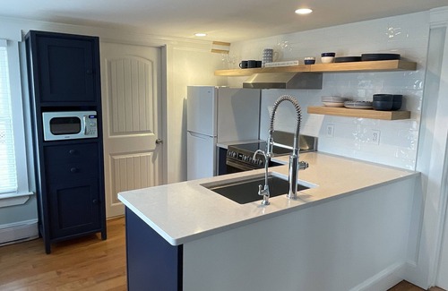 Belfast House | Idyllic Water View Cottage Overlooking Penobscot Bay