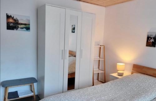 Glatt House | Cozy Room with Glatttal Views near Wasserschloss