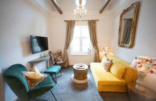 Radeberger Vorstadt Apartment | Secluded Comfort at Villa Golding's Kutscherhaus