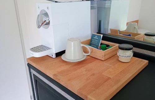 Jona House | Convenient Stay: Privatzimmer 300m to S-Bahn Station