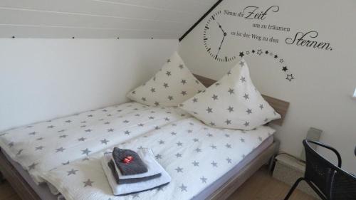 Luttingen House | Cozy Privatzimmer Lüttingen with Bike Garage for Families