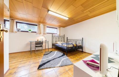 Ricklingen House | Cozy Getaway at Privatzimmer Lohfeld, Rated 6.6/10
