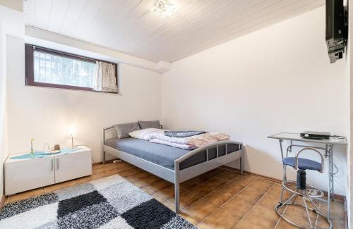 Ricklingen House | Cozy Getaway at Privatzimmer Lohfeld, Rated 6.6/10