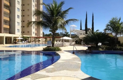 J Jeriquara Apartment | Convenient Family Escape at Prive Das Thermas II with Pool