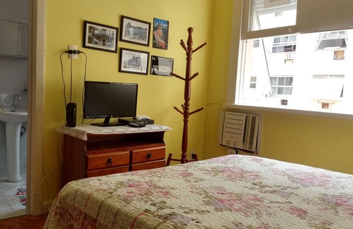 Flamengo Apartment | Secure Location with Oceanfront Views and Full Amenities