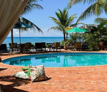 Arraial d'Ajuda Hotel | Relaxing Privillage Praia Pousada: Oceanfront Bliss Awaits