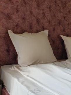Veliko Tarnovo Center Hotel | Stay at Priyateli - Friends: Family-Friendly Retreat