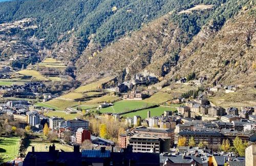 Encamp Apartment | Family-Friendly Stay at PROBER_SISCARO - Rated 9.1/10