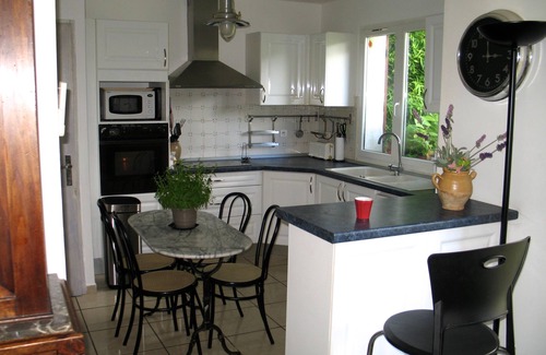 Cuges-les-Pins Villa | Inviting Villa Near Cassis with Private Pool & Ocean View