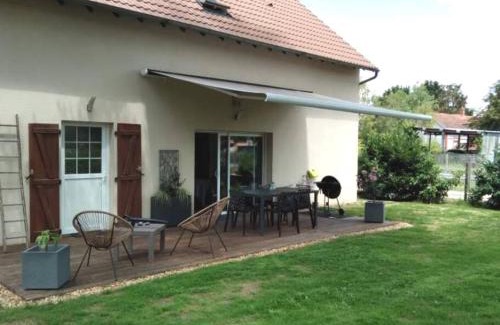 Pruniers-en-Sologne Villa | Enjoy Family-Friendly Stays Near Château and Zoo de Beauval