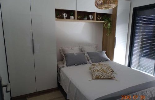 Tourbes Apartment | Beautiful Apartment Near Pézénas with Pool & Ocean View