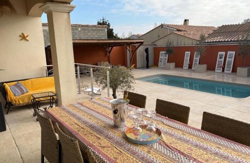 Molleges Villa | Explore Proche Saint Rémy de Provence: 4-Star Oceanfront Retreat