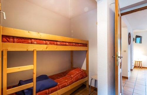 La Clusaz Apartment | Cozy Apartment with Aravis Views, Pet-Friendly & Near Slopes