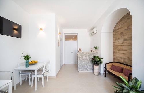 Procida Bed & Breakfast | Exceptional Prochytea: Family-Friendly with Breakfast Included