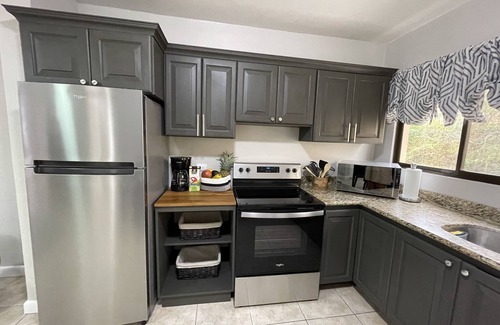 Coco Condo | Beautiful Condo Steps from Beaches with Top Amenities