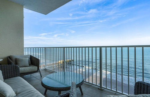 Ocean View Halifax Estates Condo | Oceanfront Paradise with Pool & Spa – Rated 10/10 by Guests