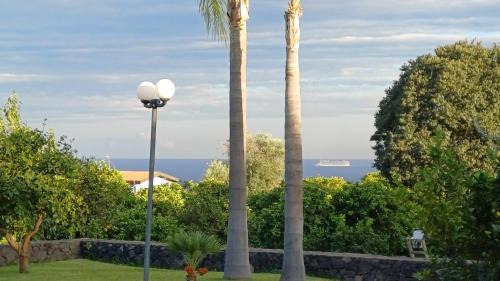 Santa Tecla House | Inviting Profumo di Zagara Acireale: 4-Star Family Retreat