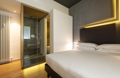 Rione V Ponte Hotel | Inviting Profumo Maison Pellegrino: Spa & Eco-Friendly Stay