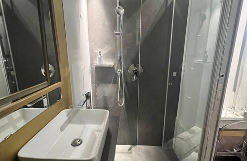 Rione V Ponte Hotel | Inviting Profumo Maison Pellegrino: Spa & Eco-Friendly Stay