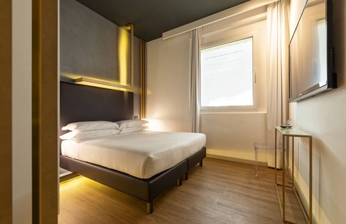 Rione V Ponte Hotel | Inviting Profumo Maison Pellegrino: Spa & Eco-Friendly Stay
