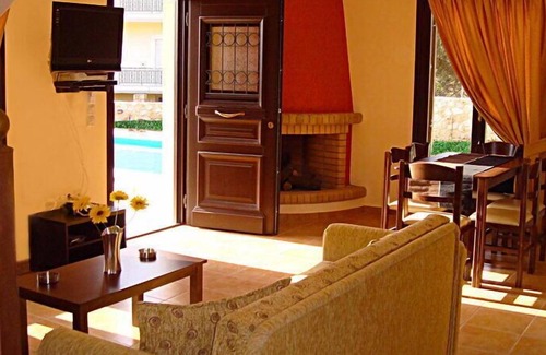 Razata Villa | Relaxing Prokris Villa with Private Pool and Pet-Friendly Amenities