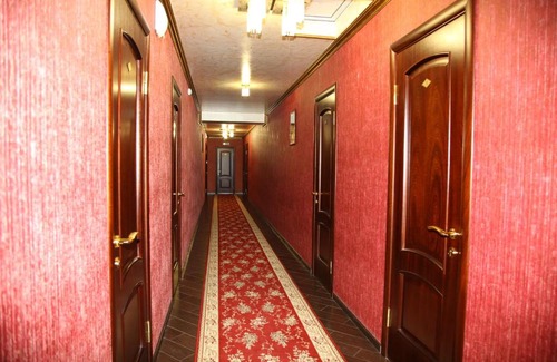 Zavodskoi Hotel | Budget-Friendly Prolesok Mini-hotel with Breakfast & Pets