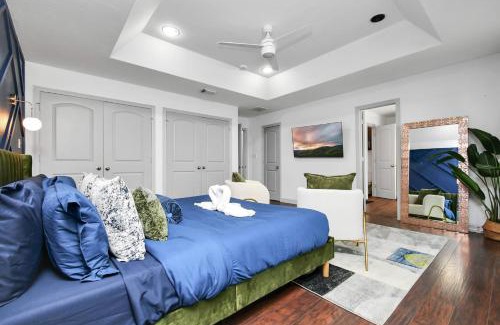 Northside House | ProlificSuites Escape - Trendy Accommodations & Family-Friendly