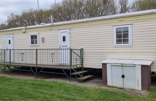 Skegness Apartment | Direct Beach Access at Promenade in Ingoldmells